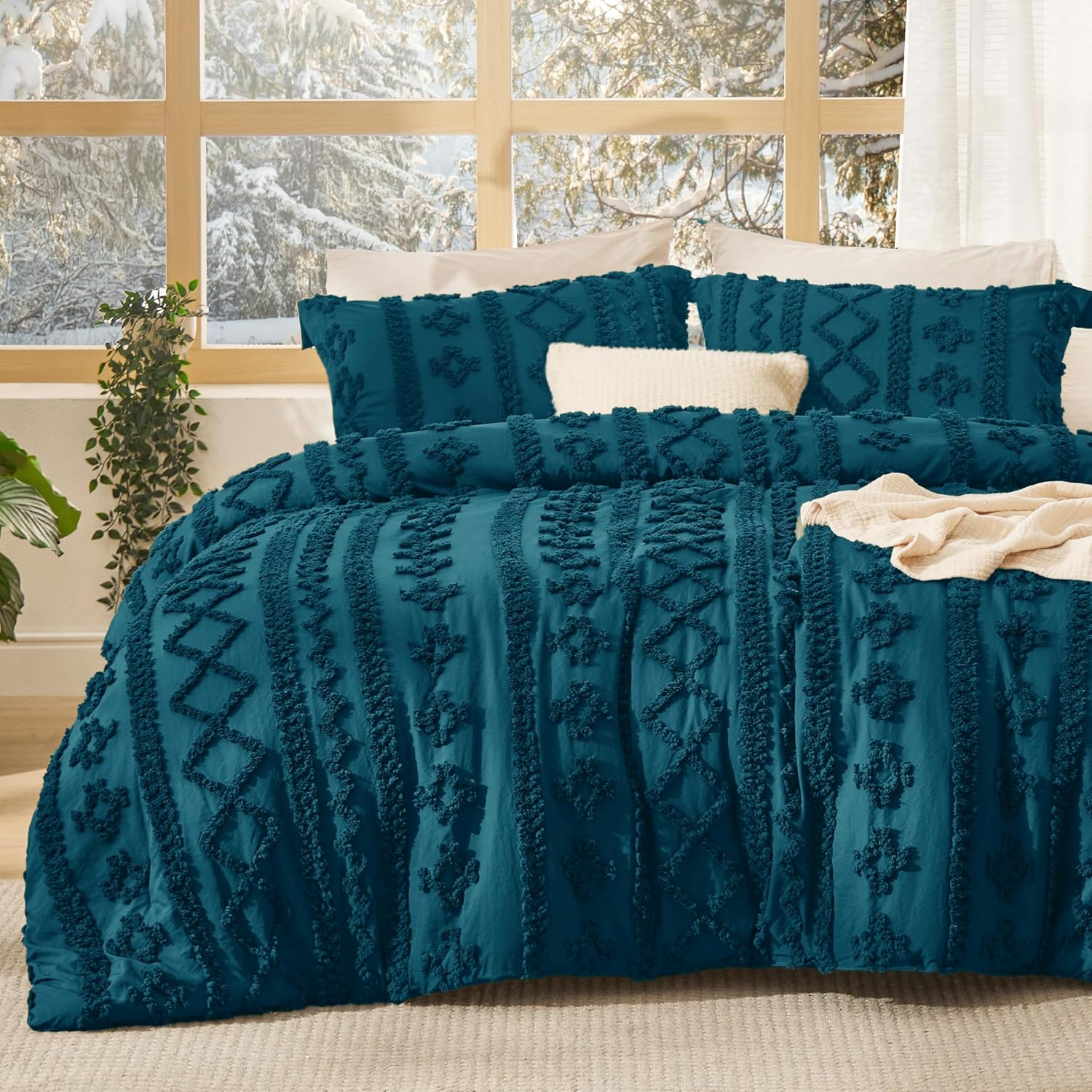Bedsure Tufted Boho Comforter Set King Size - Beige Boho Bed Set, GentleSoft™ 3 Pieces Farmhouse Shabby Chic Embroidery Bedding, Gifts for Woman, Soft Jacquard King Comforter for All Seasons