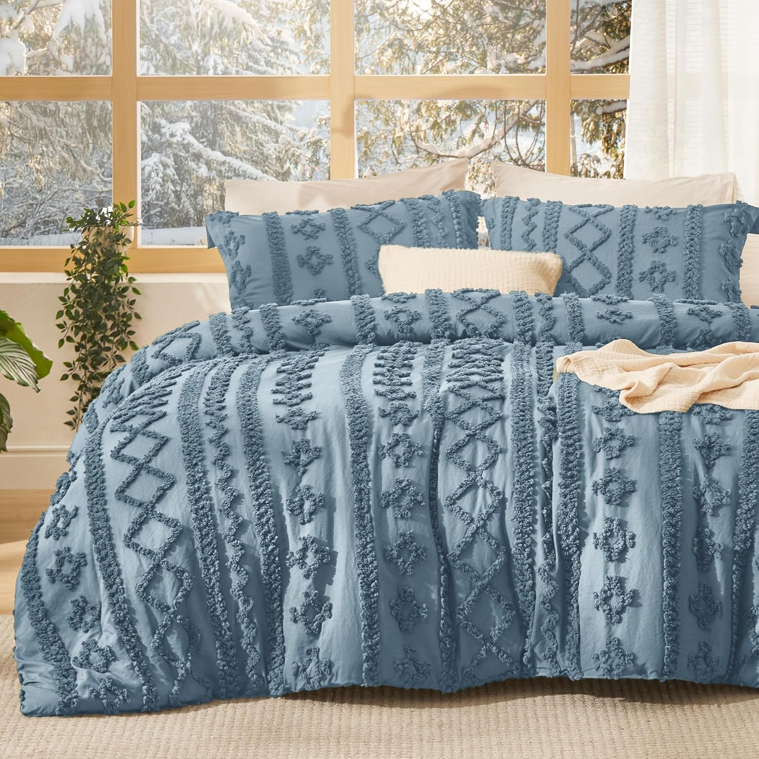 Bedsure Tufted Boho Comforter Set King Size - Beige Boho Bed Set, GentleSoft™ 3 Pieces Farmhouse Shabby Chic Embroidery Bedding, Gifts for Woman, Soft Jacquard King Comforter for All Seasons