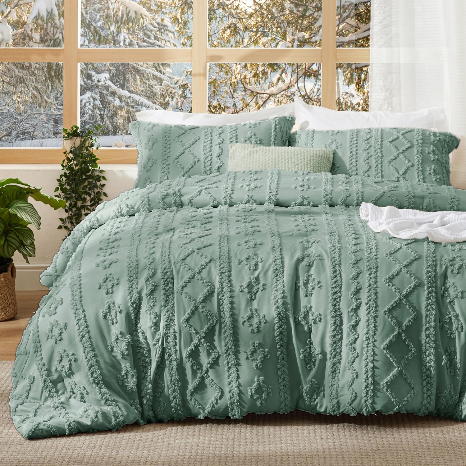 Bedsure Tufted Boho Comforter Set King Size - Beige Boho Bed Set, GentleSoft™ 3 Pieces Farmhouse Shabby Chic Embroidery Bedding, Gifts for Woman, Soft Jacquard King Comforter for All Seasons