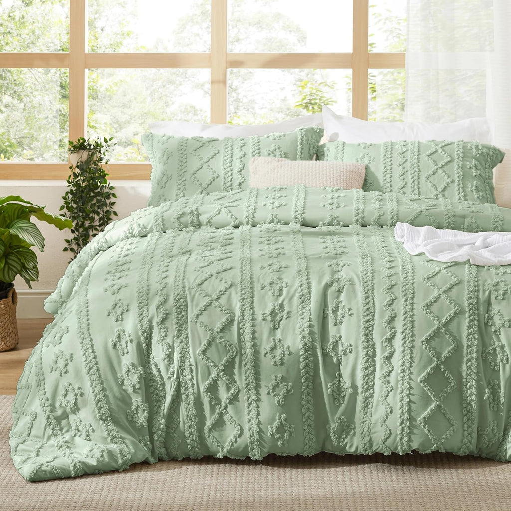 Bedsure Tufted Boho Comforter Set King Size - Beige Boho Bed Set, GentleSoft™ 3 Pieces Farmhouse Shabby Chic Embroidery Bedding, Gifts for Woman, Soft Jacquard King Comforter for All Seasons