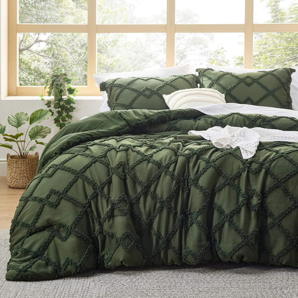 Bedsure Tufted Boho Comforter Set King Size - Beige Boho Bed Set, GentleSoft™ 3 Pieces Farmhouse Shabby Chic Embroidery Bedding, Gifts for Woman, Soft Jacquard King Comforter for All Seasons